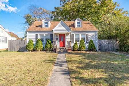 1332 W Norcova Dr Norfolk, VA 23502