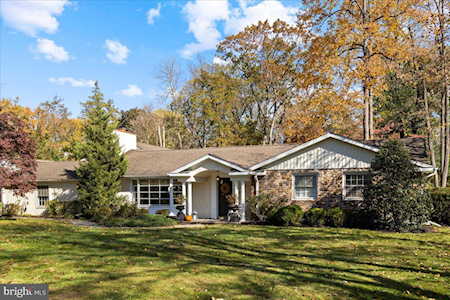 825 Pine Tree Rd Lafayette Hill, PA 19444