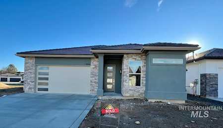 6616 N Spindrift Way Meridian, ID 83646