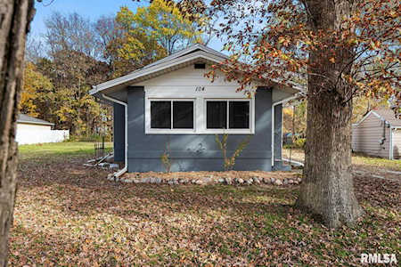 104 N Inglewood Dr East Peoria, IL 61611