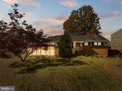 7320 Fairchild Dr Alexandria, VA 22306