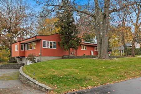 11 West View Ave North Providence, RI 02911