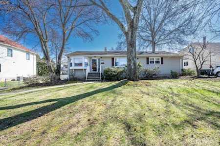 21 Mount Pleasant Avenue Edison, NJ 08820