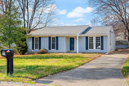 6010 Paula Marie Pl Louisville, KY 40291