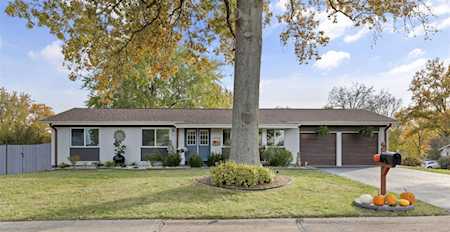 13028 Cannes Dr Creve Coeur, MO 63141