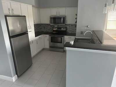 2801 Chancellorsville Dr Tallahassee, FL 32312