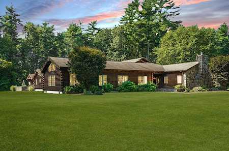 155-153 Pine Street Norton, MA 02677