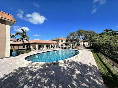 124 NE 19th Ct #B115 Wilton Manors, FL 33305