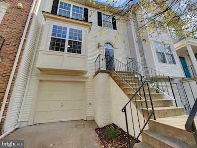 14779 Truitt Farm Dr Centreville, VA 20120