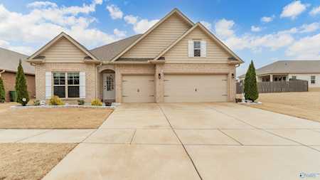 6513 Jacaranda Drive Huntsville, AL 35806