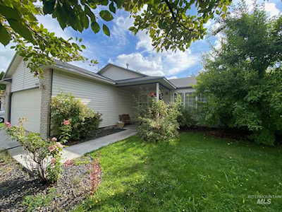 937 W Oakmont Ave. Nampa, ID 83686