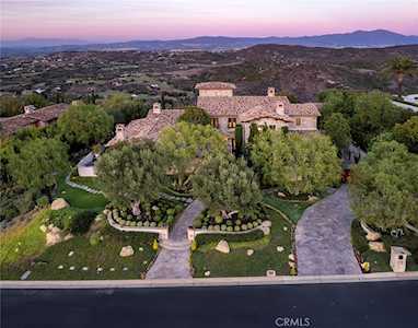 74 Golden Eagle Irvine, CA 92603