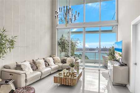 900 Biscayne Blvd #1705 Miami, FL 33132