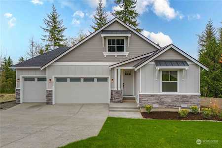 5524 NW Muddy Paws St Bremerton, WA 98312