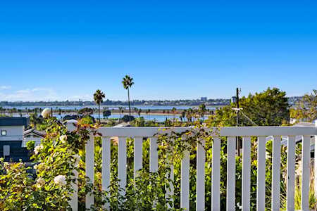 1986 Magdalene Way San Diego, CA 92110