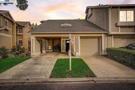1547 Trimingham Dr Pleasanton, CA 94566