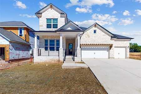 176 Darley Oak DR Dripping Springs, TX 78620