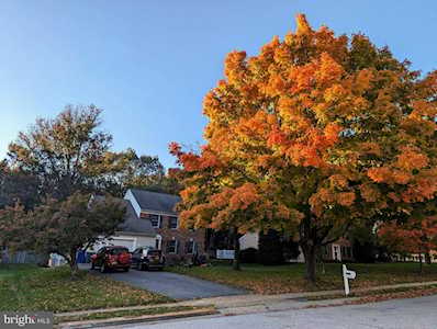 3898 White Rose Way Ellicott City, MD 21042
