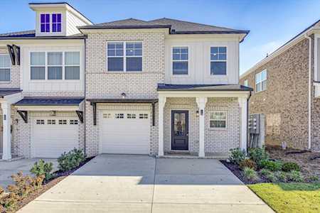 113 Dameron Dr Hendersonville, TN 37075