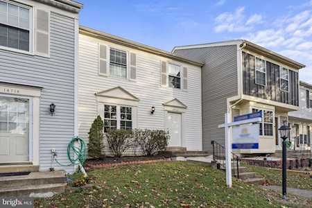 14716 Southwarke Place Centreville, VA 20120