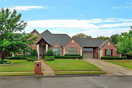 900 Meandering Woods Drive Keller, TX 76248