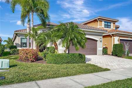 11527 N Meadowrun Circle Fort Myers, FL 33913
