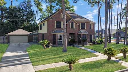 12302 Newpark Dr Tomball, TX 77377