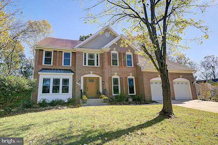 4403 Saddle River Dr Bowie, MD 20720
