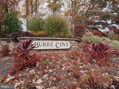 5804 Cove Landing Rd #202 Burke, VA 22015