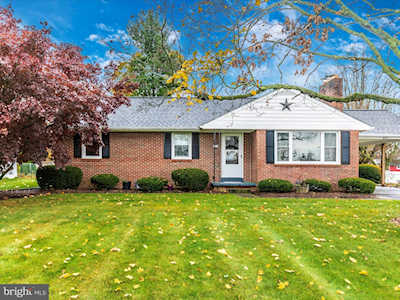 8715 Antietam Dr Walkersville, MD 21793