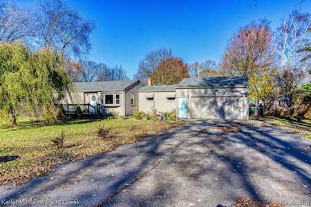 677 Briarvale Dr Auburn Hills, MI 48326