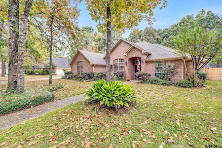 4118 Hollow Oak Circle Tyler, TX 75707