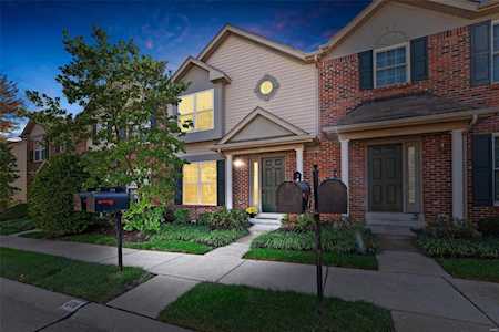 295 Vivaron Ave St Charles, MO 63303