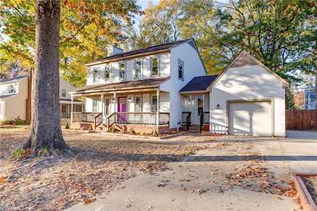 103 Heath Place Yorktown, VA 23693
