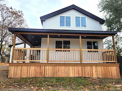 515 S Michigan Ave Howell, MI 48843