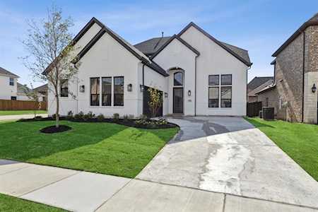1013 Amber Knoll Drive Rockwall, TX 75087