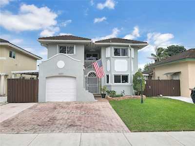 16651 SW 140th Ave Miami, FL 33177