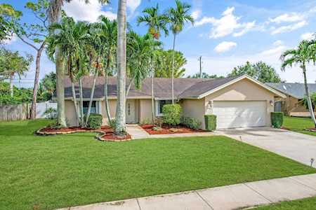 226 S Parkwood Drive Royal Palm Beach, FL 33411