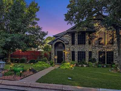 6703 Canalview Drive Arlington, TX 76016