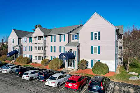 108 Eastern Ave #204 Manchester, NH 03104