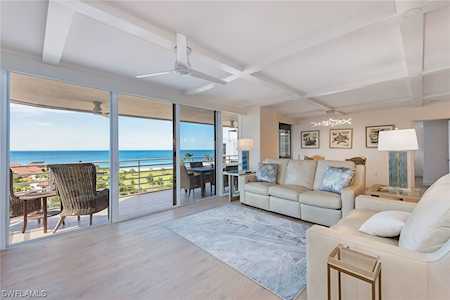 4751 N Gulf Shore Blvd #806 Naples, FL 34103