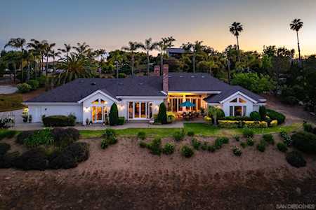 387 Rancho Camino Fallbrook, CA 92028