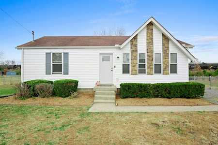 6720 Amanda Way Murfreesboro, TN 37129