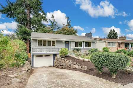 3827 31st Ave W Seattle, WA 98199