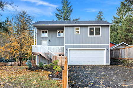 81 NE Davey Jones Place Belfair, WA 98528