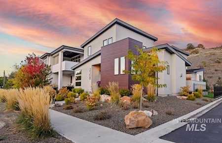2508 E Warm Springs Boise, ID 83712