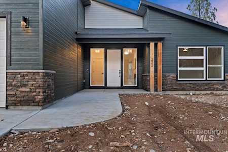 232 Mores Creek Dr. Idaho City, ID 83631