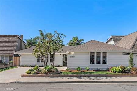 20801 Skimmer Ln Huntington Beach, CA 92646