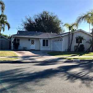 8302 Tyler Circle Huntington Beach, CA 92646