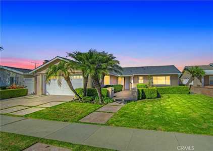 6611 Trinette Ave Garden Grove, CA 92845